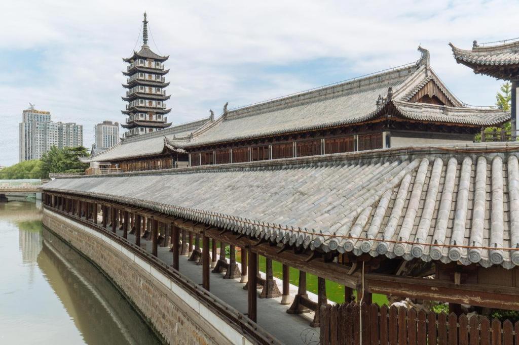 Jinjiang Inn Caoan Road Šanghaj Exteriér fotografie